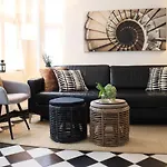 بيت للعطل Haus Schlafgemach